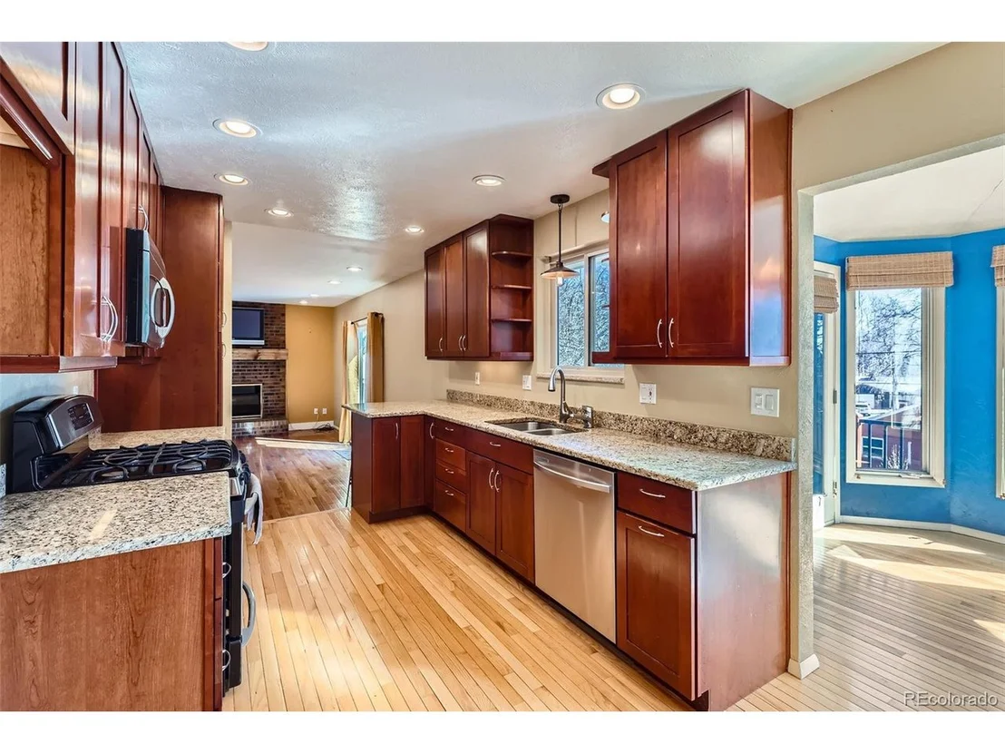 Photo of 6534 Field St