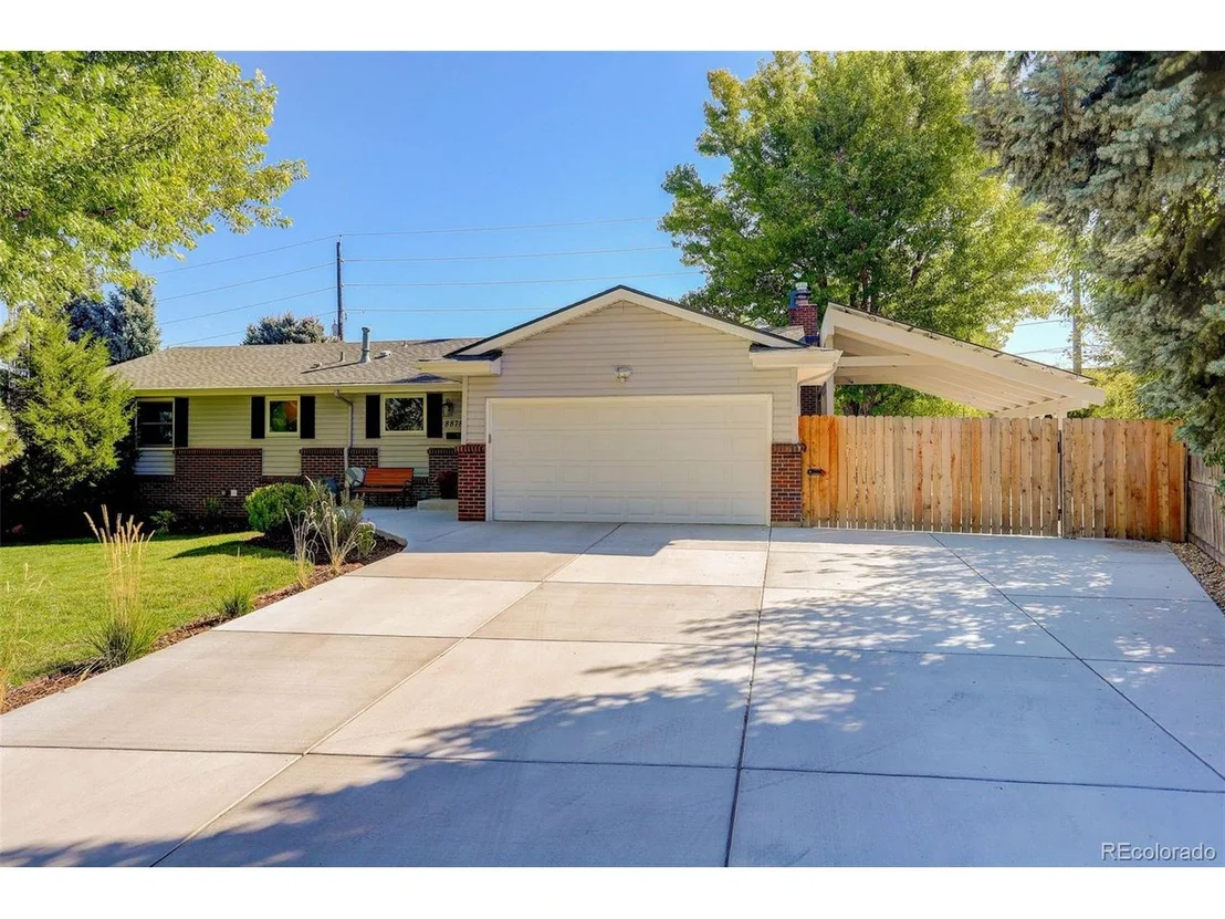 Photo of 8878 E Easter Ave