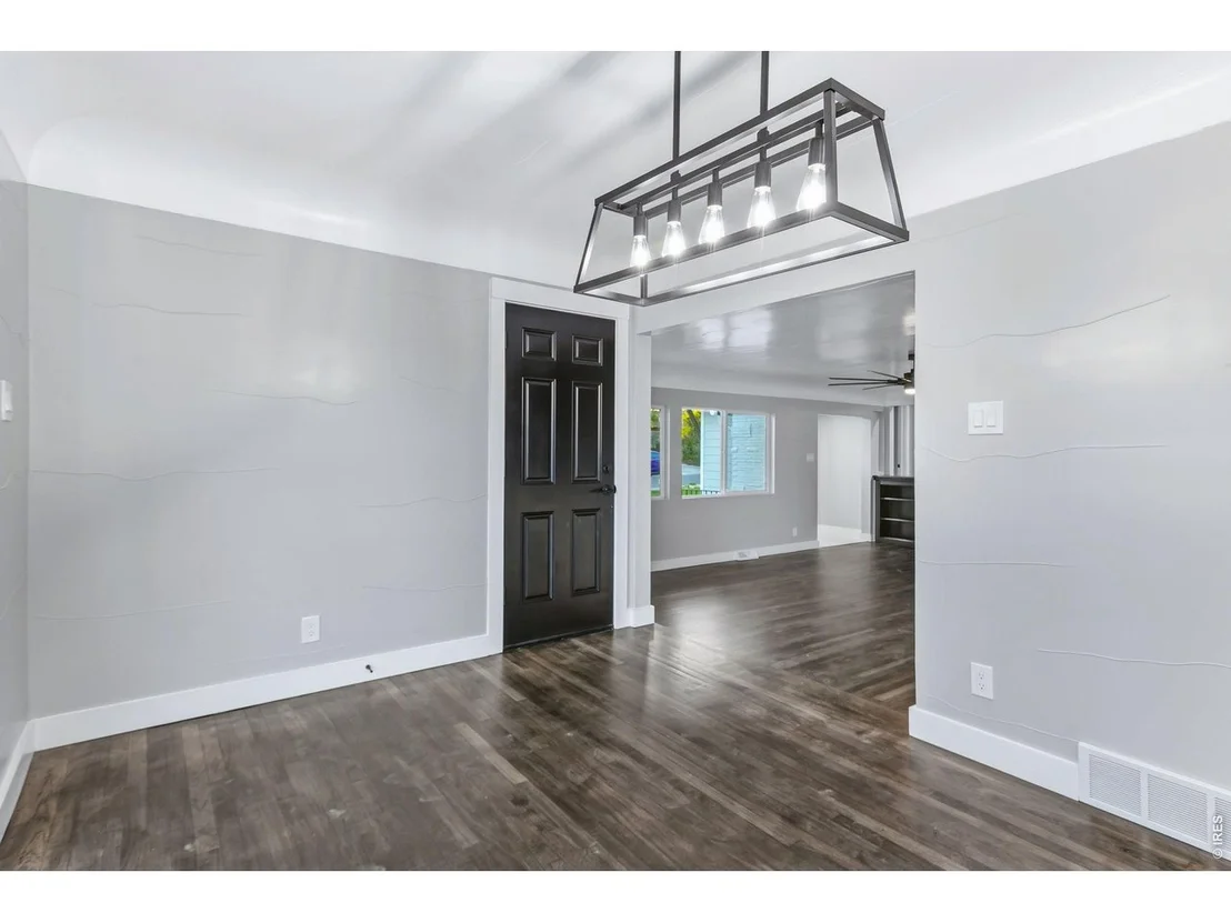 Photo of 1950 Montview Dr