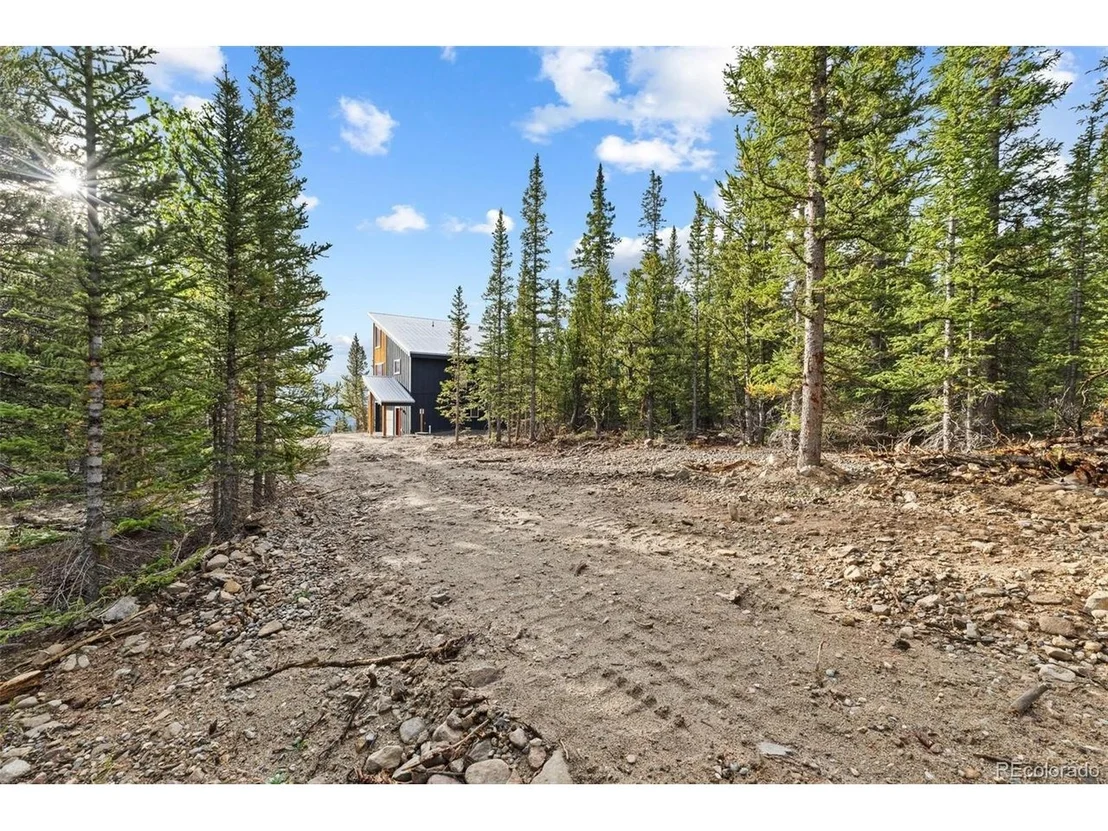 Photo of 385 Silverheels Pl