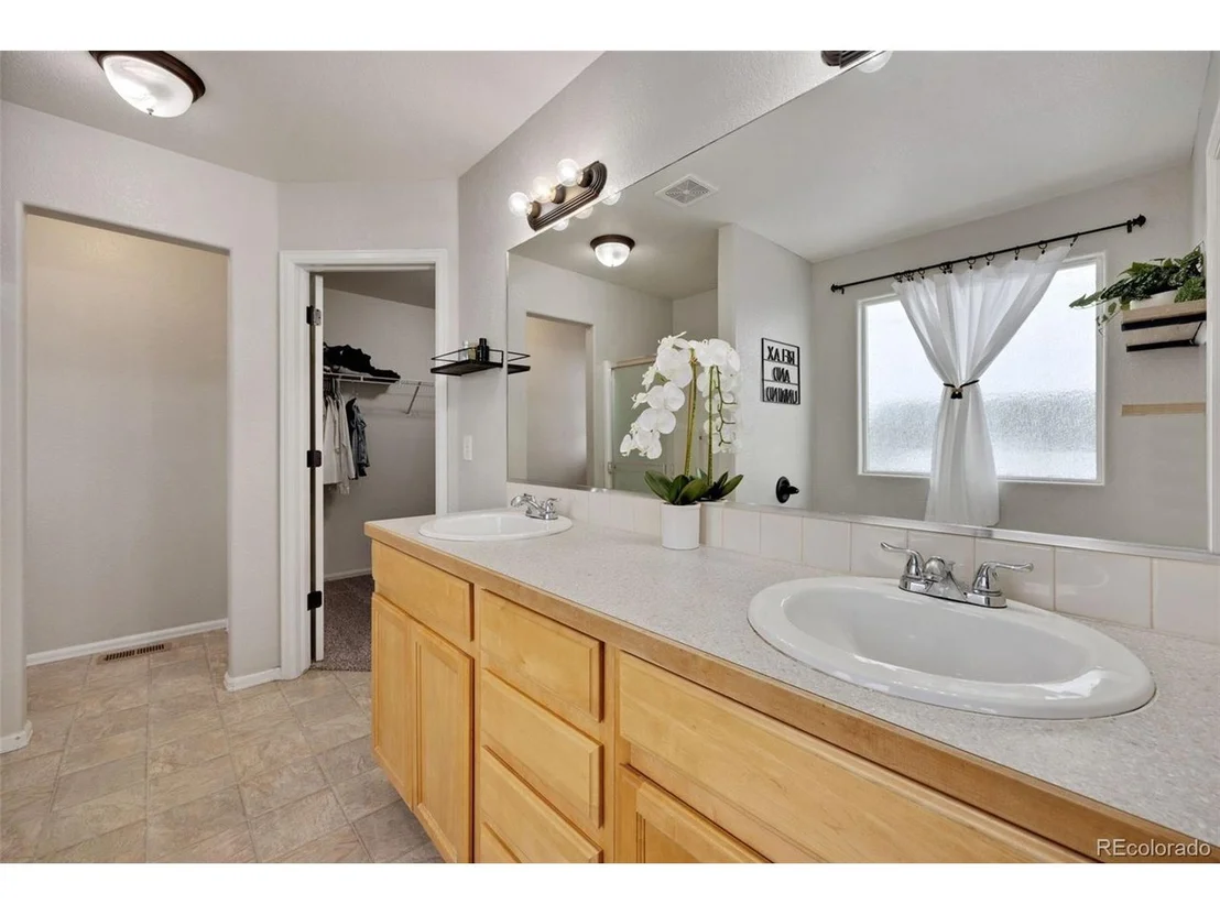 Photo of 490 Territory Ln