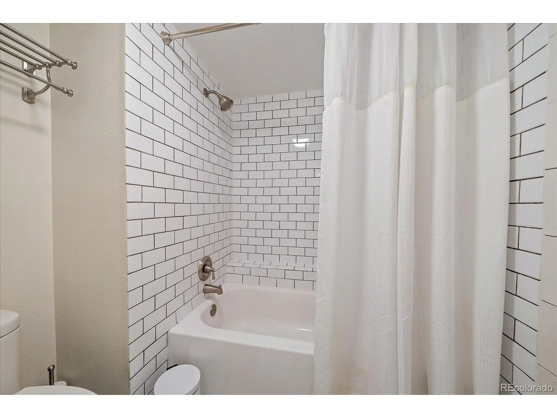 Photo of 10047 W 82nd Pl