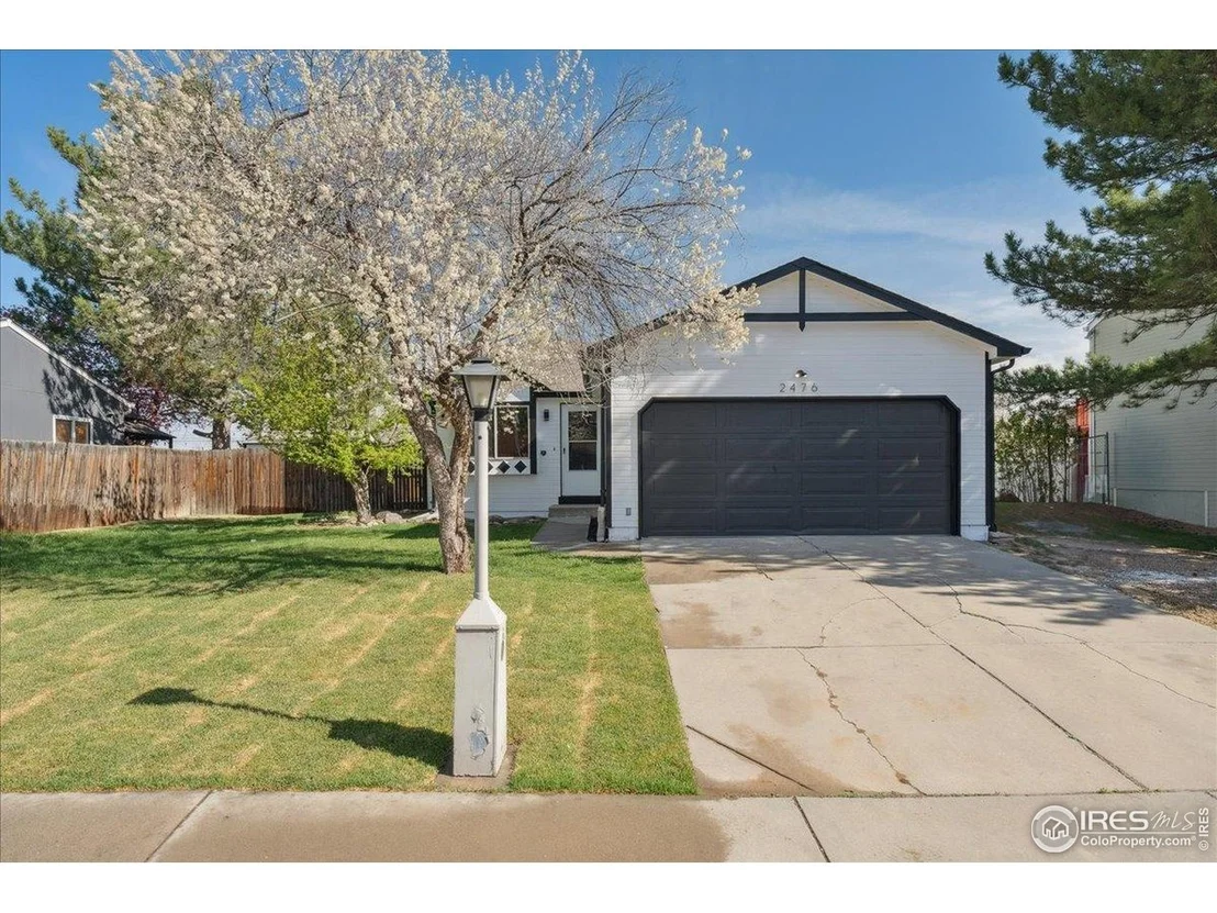 Photo of 2476 Sunset Dr
