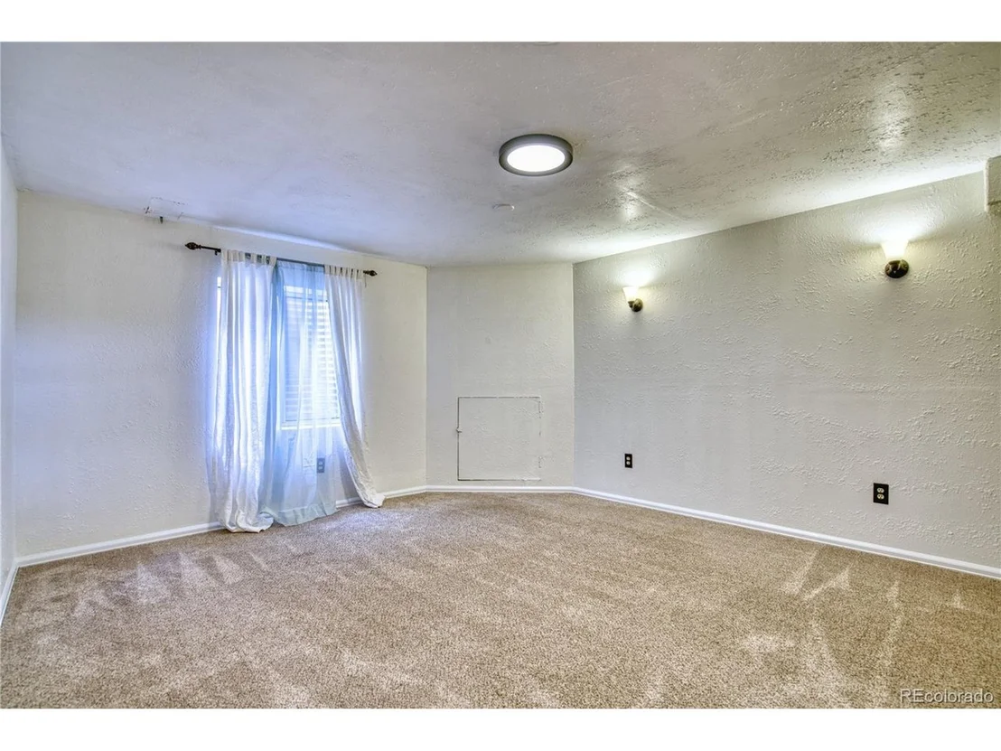 Photo of 2320 Flagstaff Dr