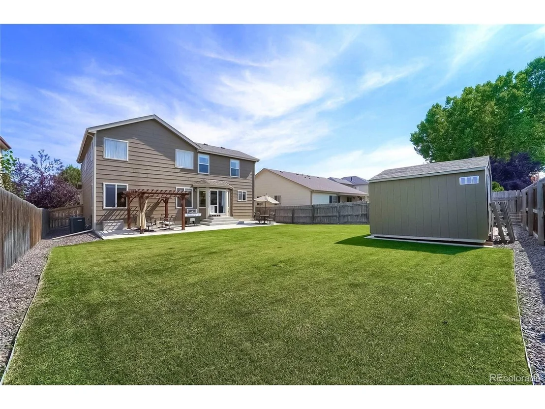 Photo of 7233 Foothill St