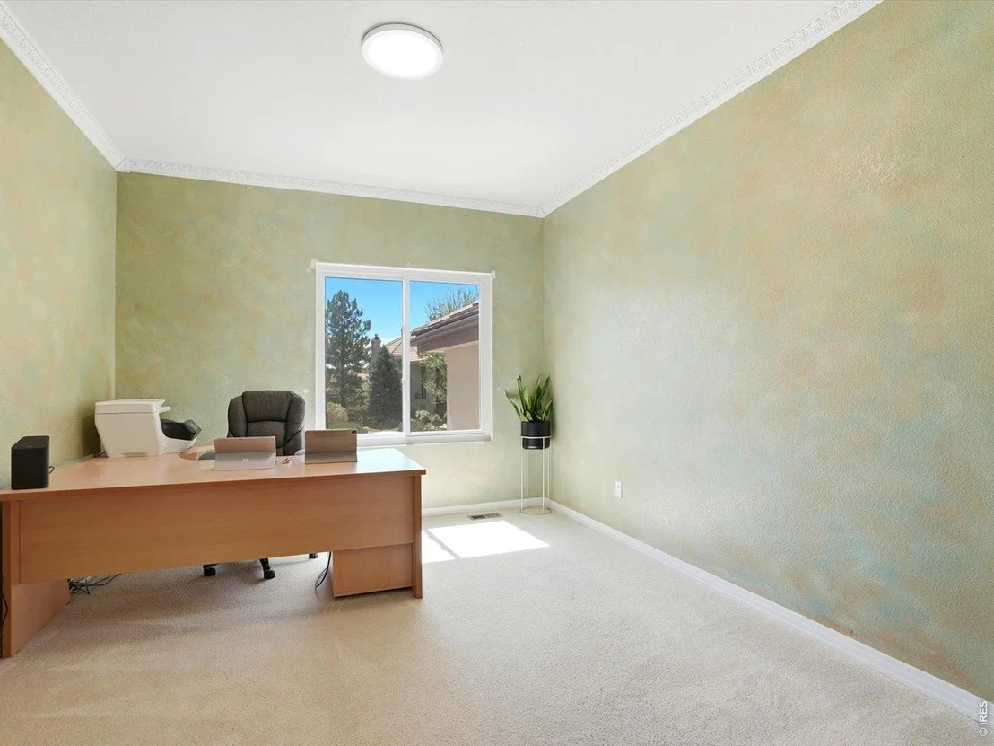 Photo of 445 Edison Pl