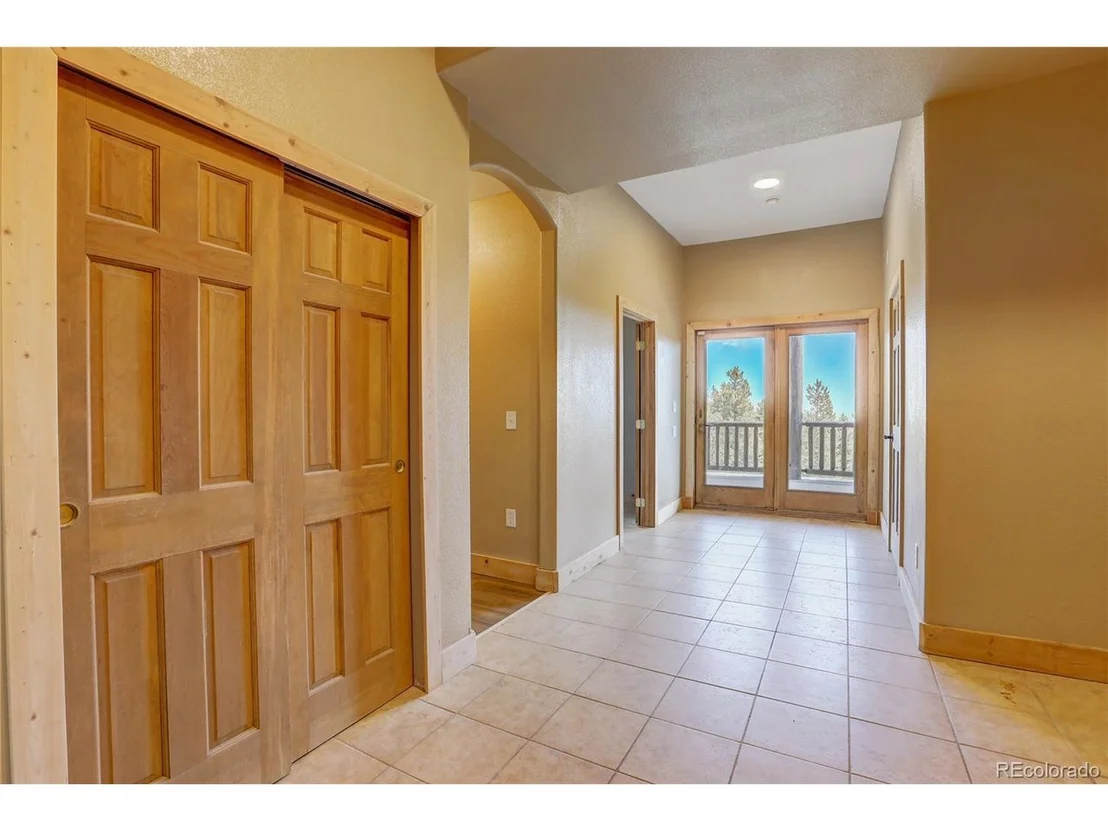 Photo of 449 Squaw Mountain Trl