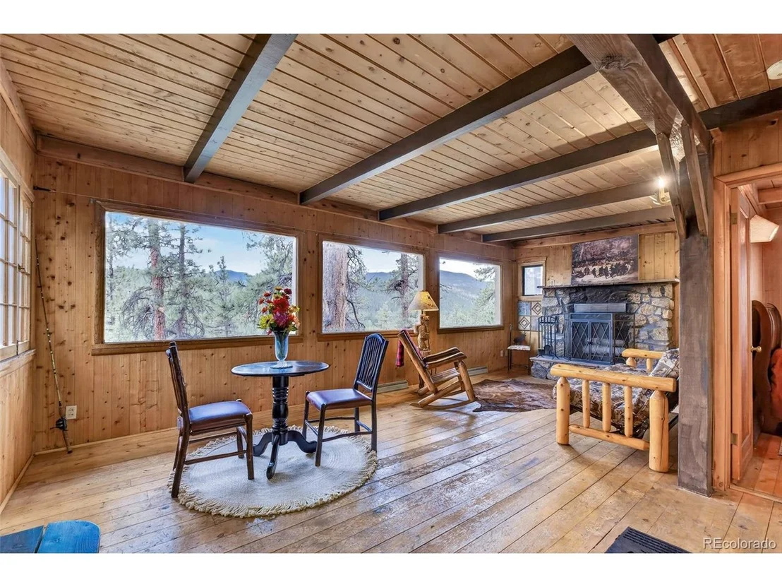 Photo of 354 Mesa Dr