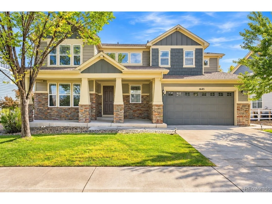 Photo of 1645 Dorothy Cir