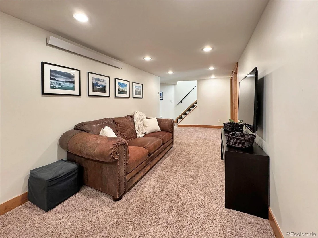Photo of 230 Balsh Blvd