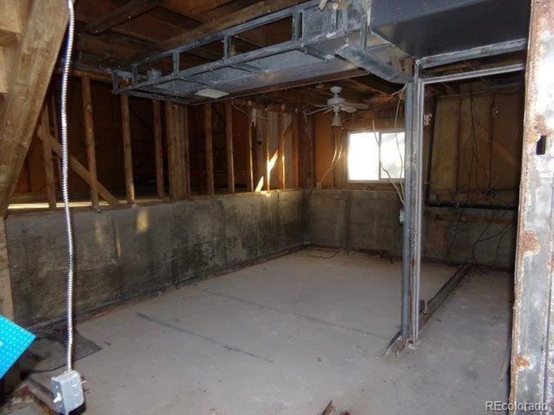 Photo of 924 Madison Way