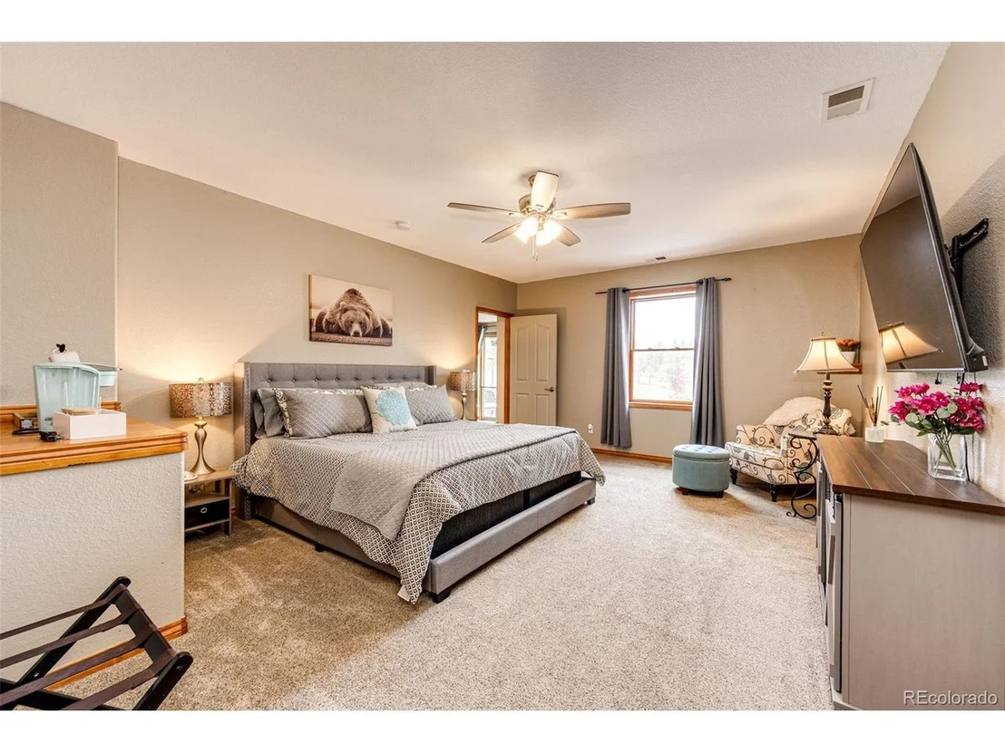 Photo of 1473 Tomichi Dr