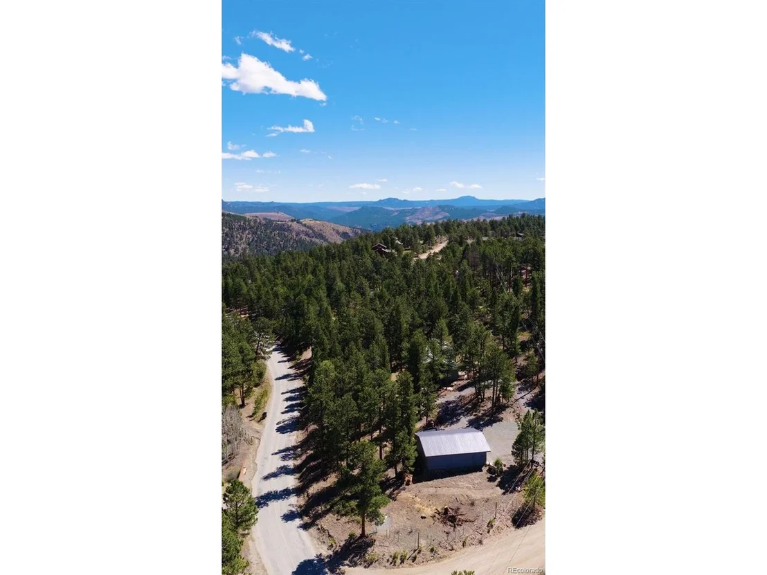 Photo of 20 Long Ridge Dr