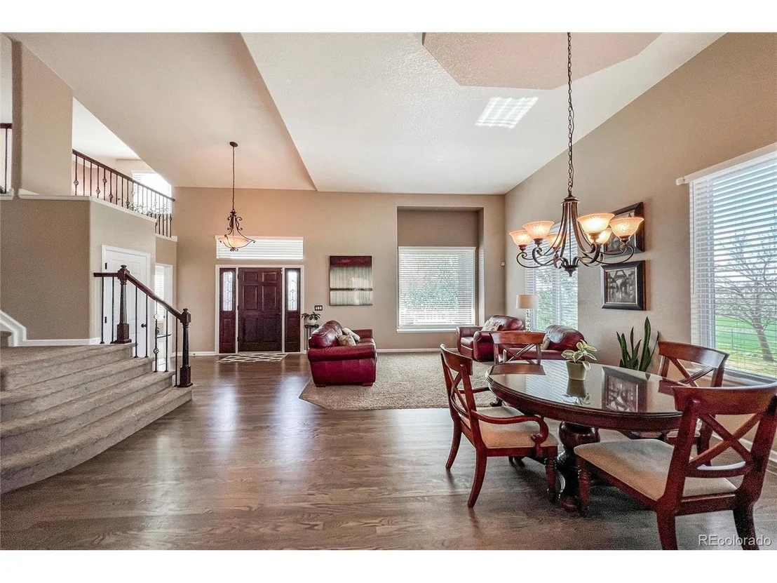 Photo of 6271 McIntyre Way