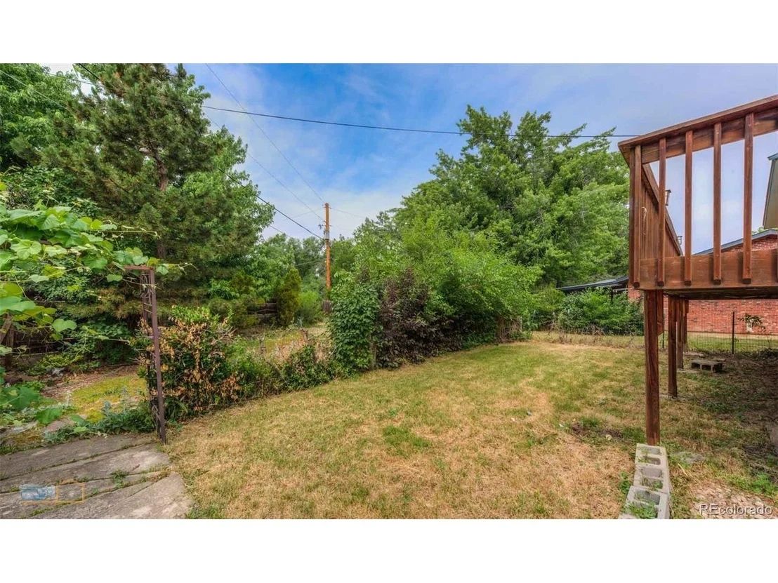 Photo of 935 Morgan Dr