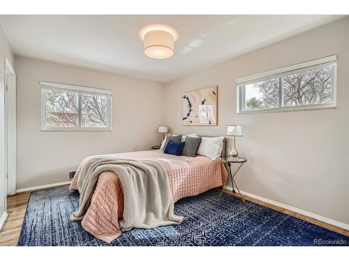 Photo of 6371 Iris Ct