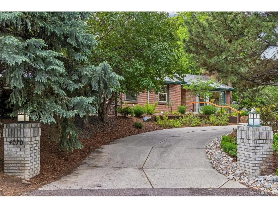Photo of 4070 Field Dr
