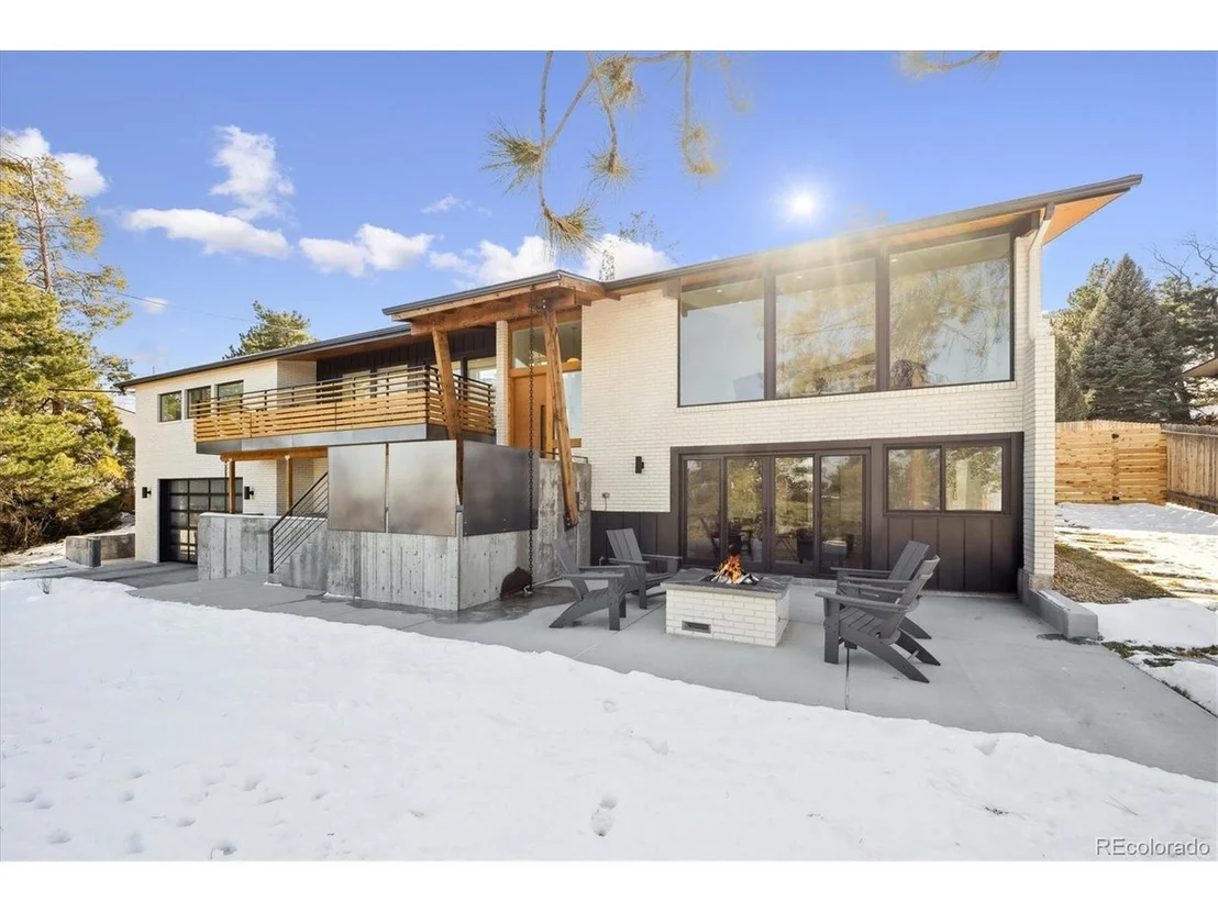 Photo of 14800 Foothill Rd