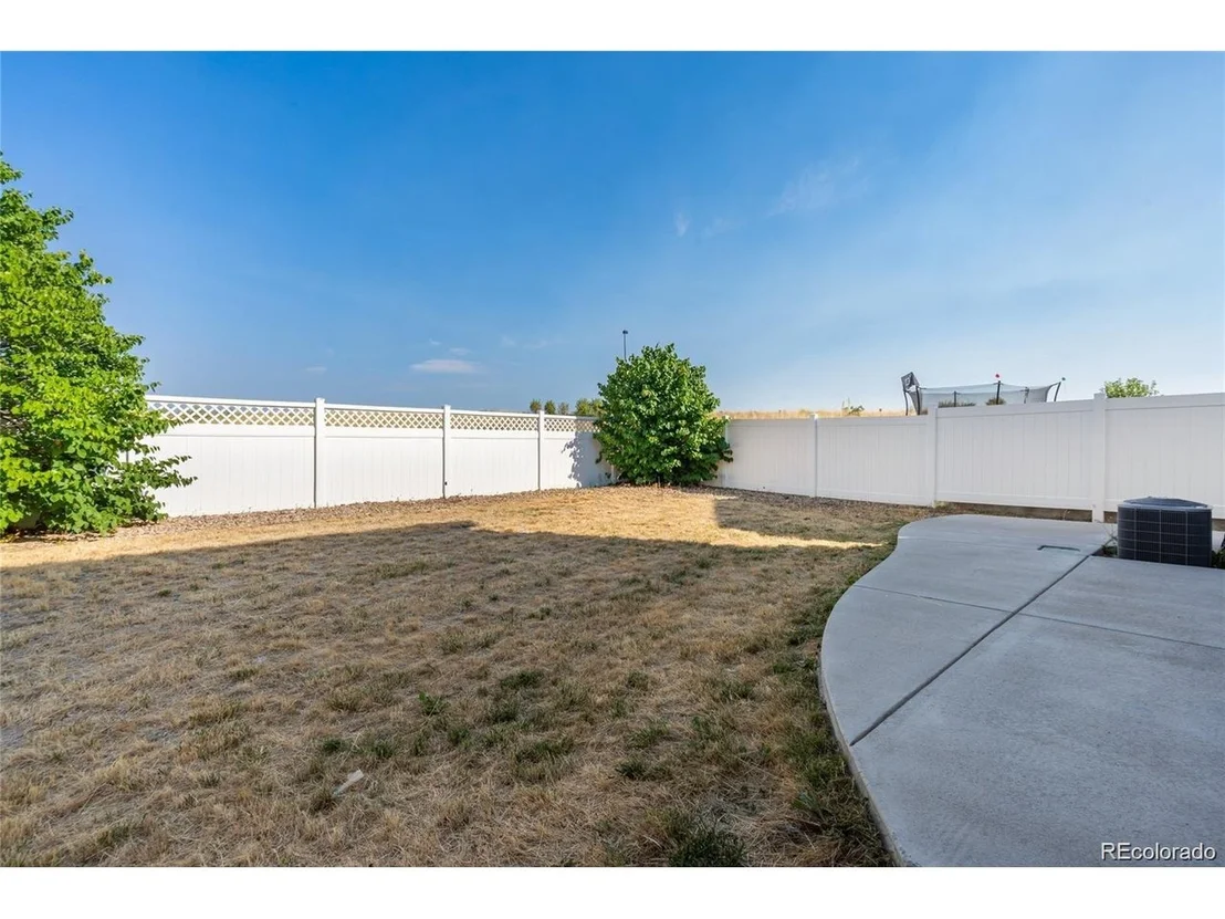 Photo of 5571 Killarney St