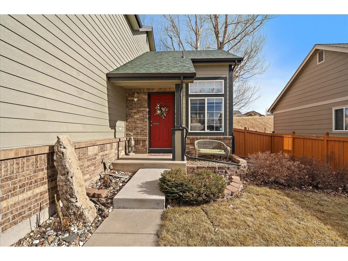 Photo of 700 Mango Dr