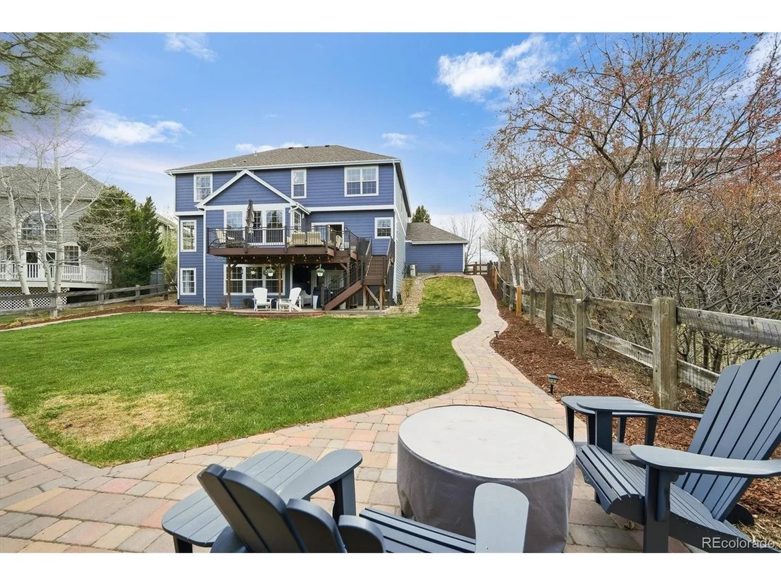 Photo of 379 Shoreham Cir