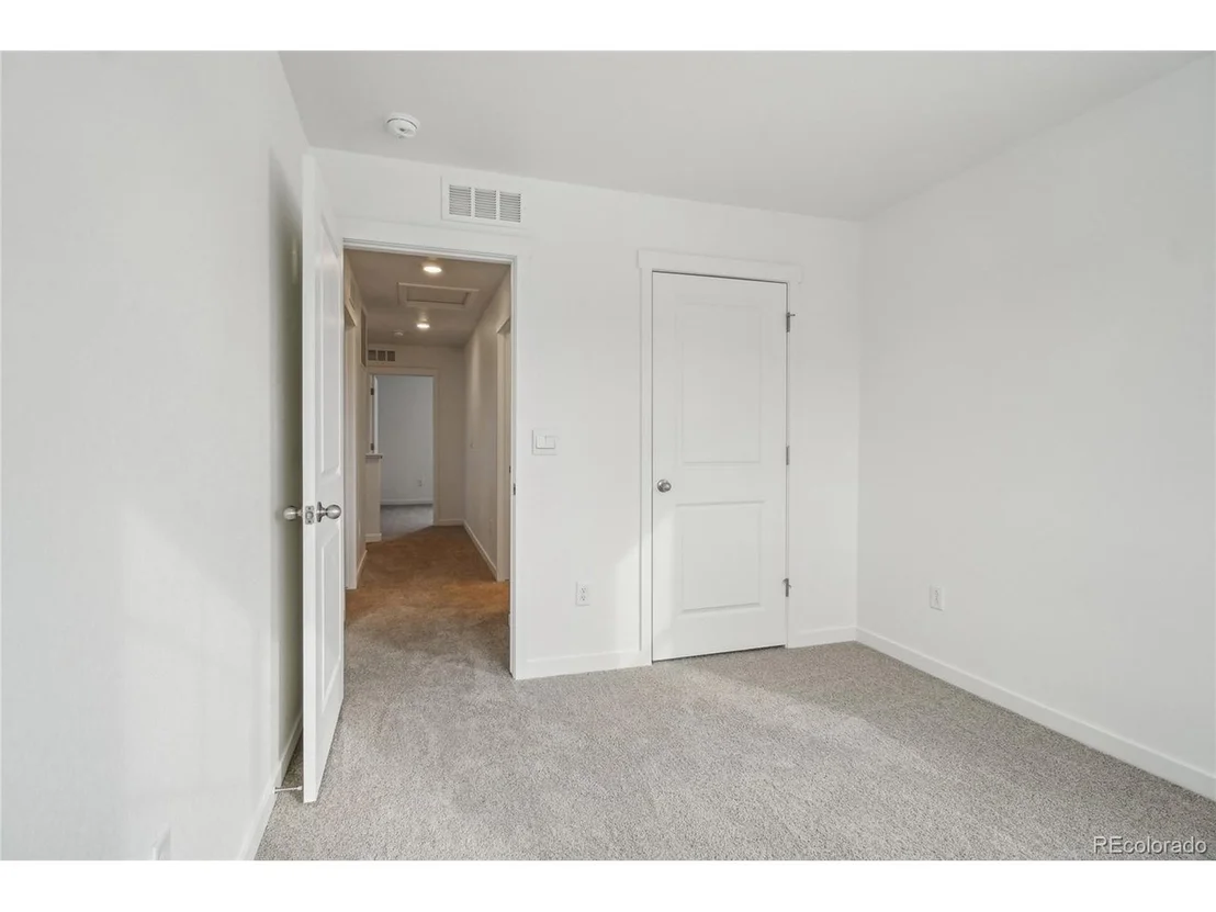 Photo of 704 Lake Emerson Rd