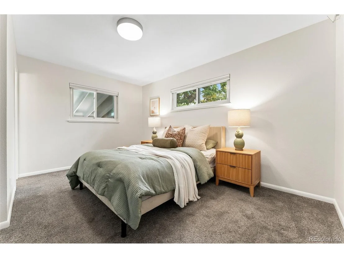 Photo of 1263 Elm St