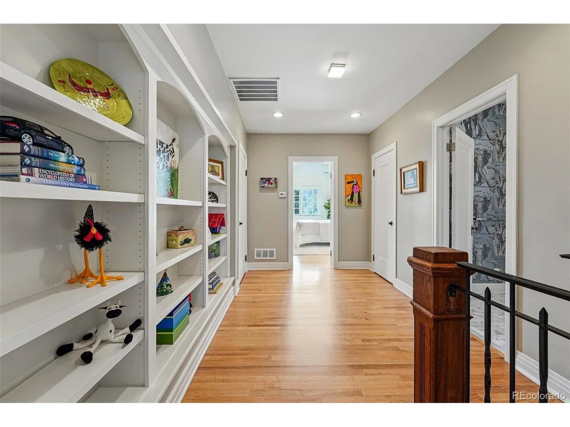 Photo of 1645 Locust St