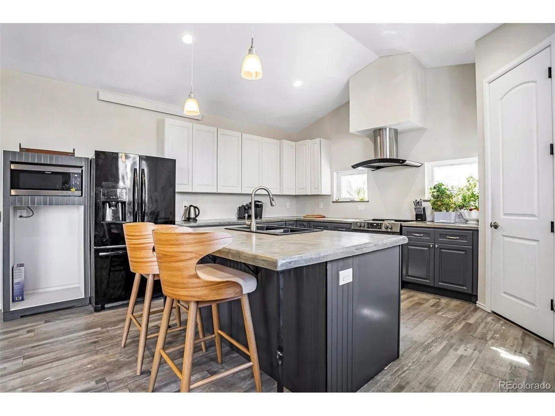 Photo of 1249 Karlann Dr
