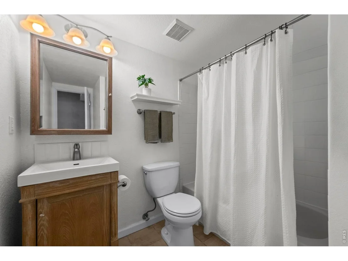 Photo of 1620 Oak Ave