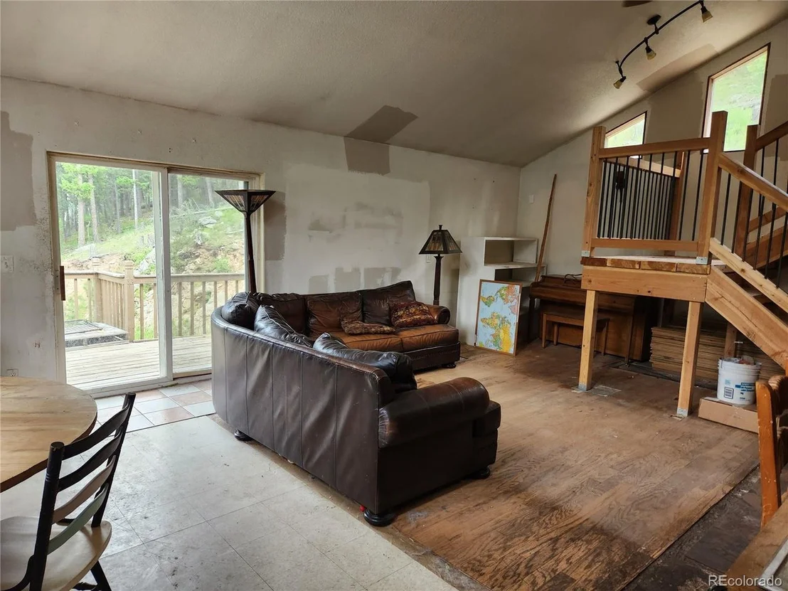 Photo of 760 N Pine Dr