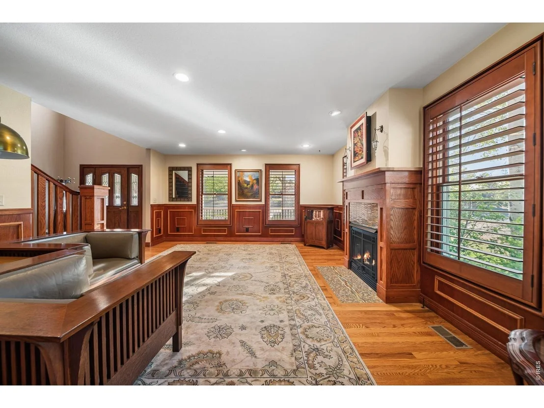 Photo of 2900 Spring Mountain Dr