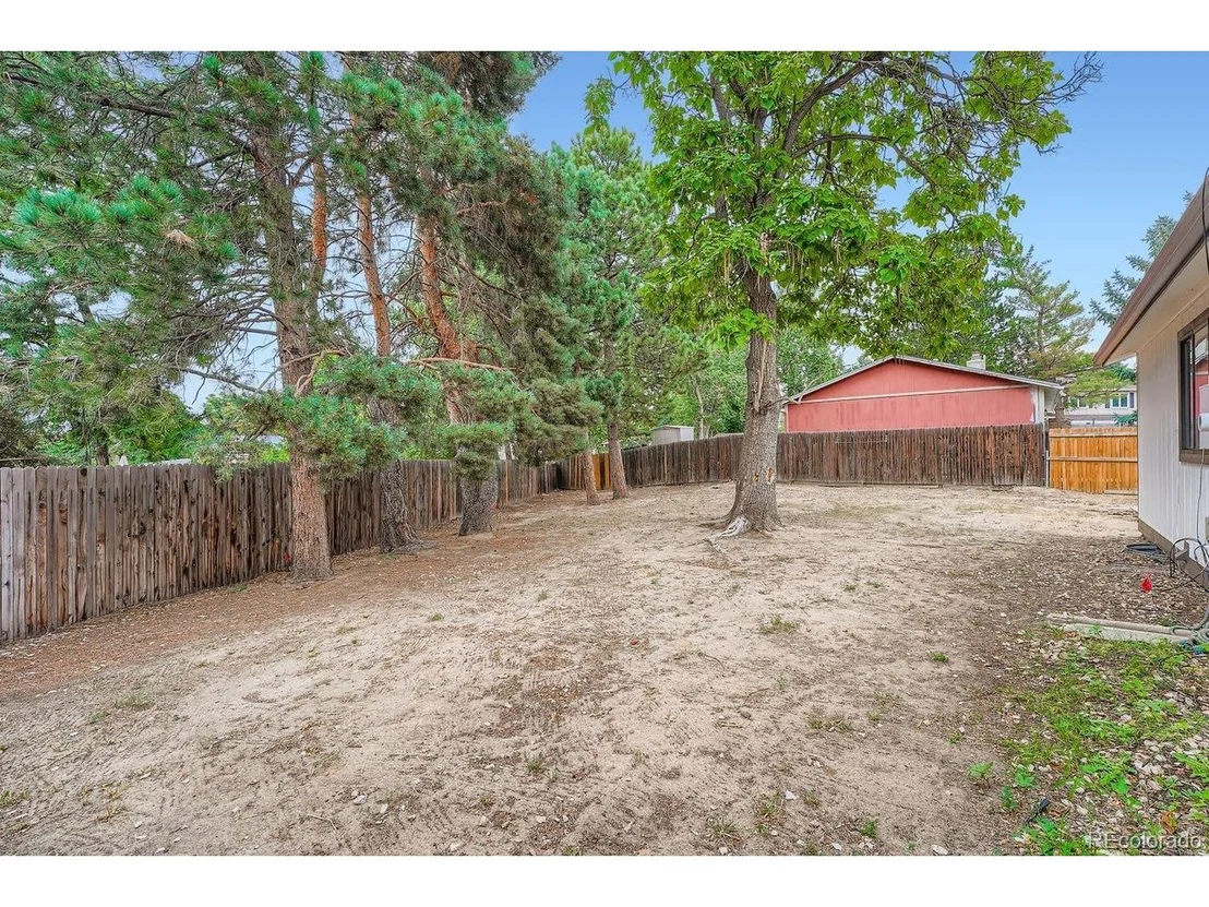 Photo of 2512 S Sable Way