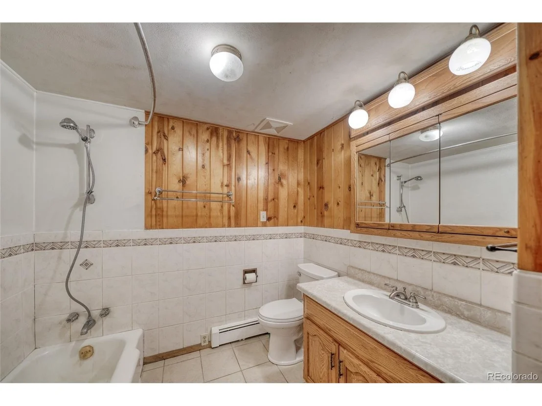 Photo of 17105 County Road 220