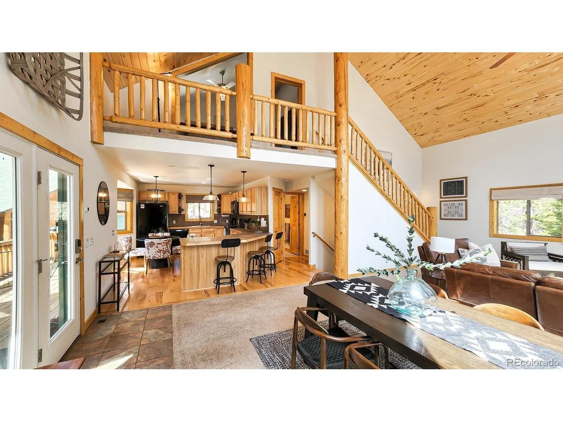 Photo of 952 Bobcat Ln