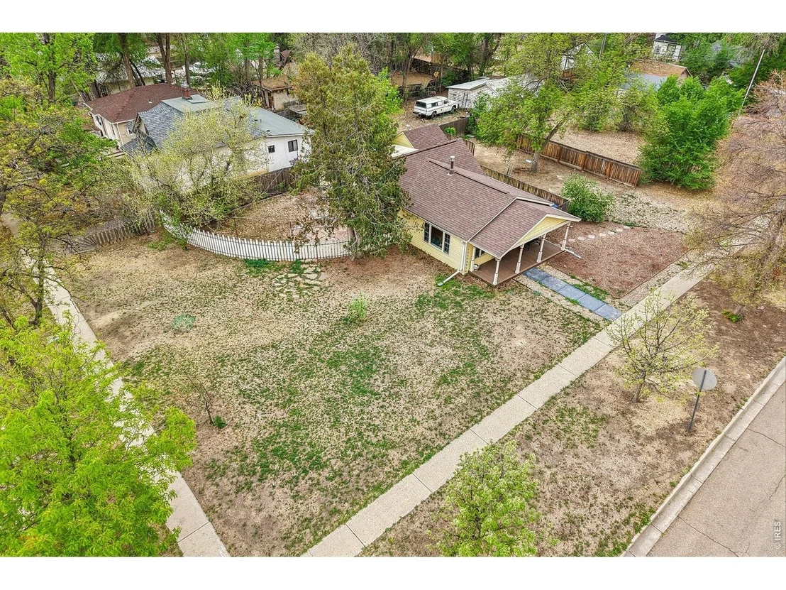 Photo of 205 5th Ave