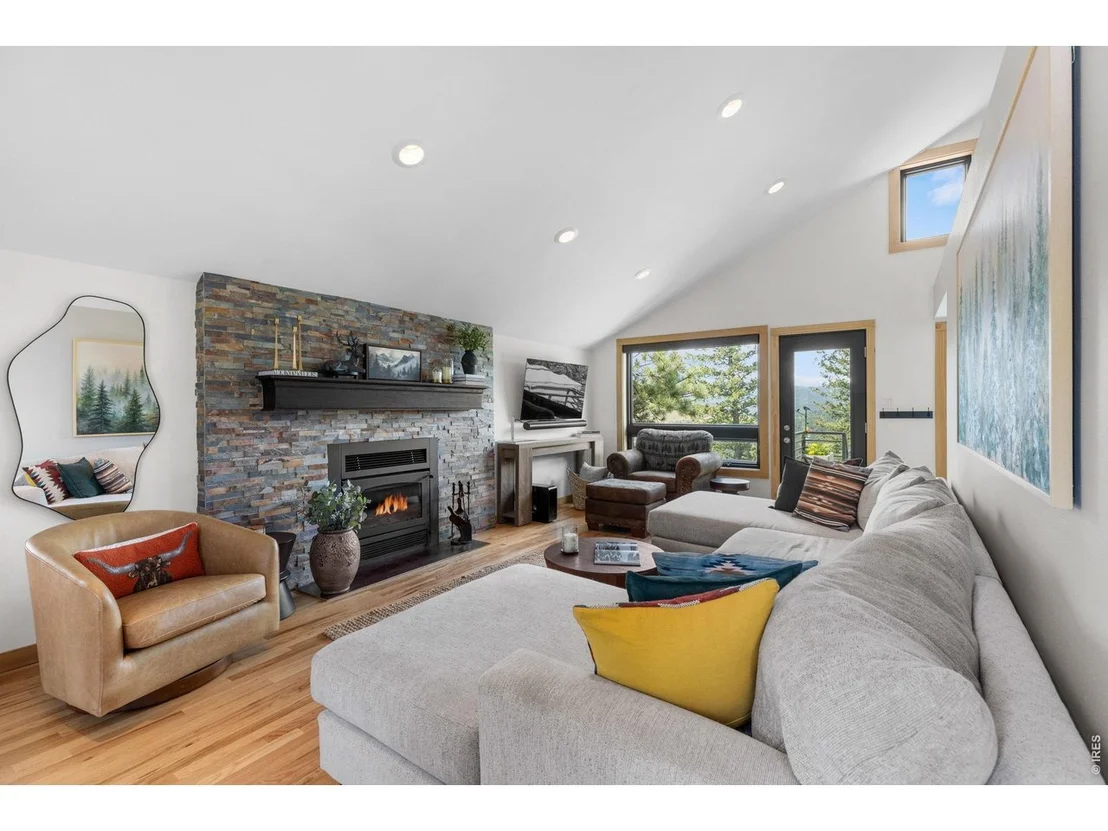 Photo of 6722 Flagstaff Rd