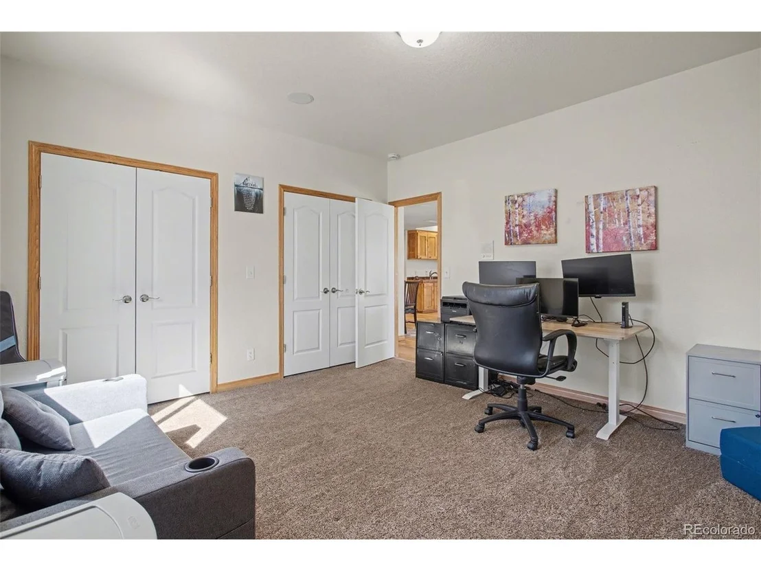 Photo of 261 Pinecrest Way
