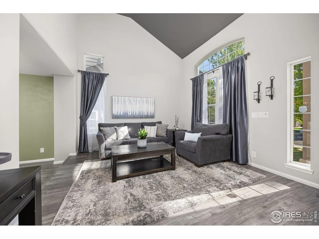 Photo of 13311 Pearl Cir