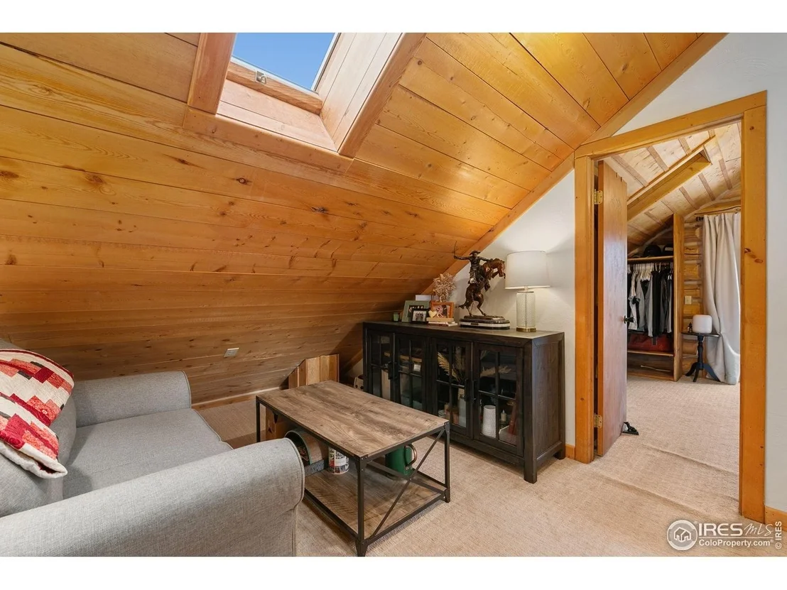 Photo of 344 Snowmass Dr