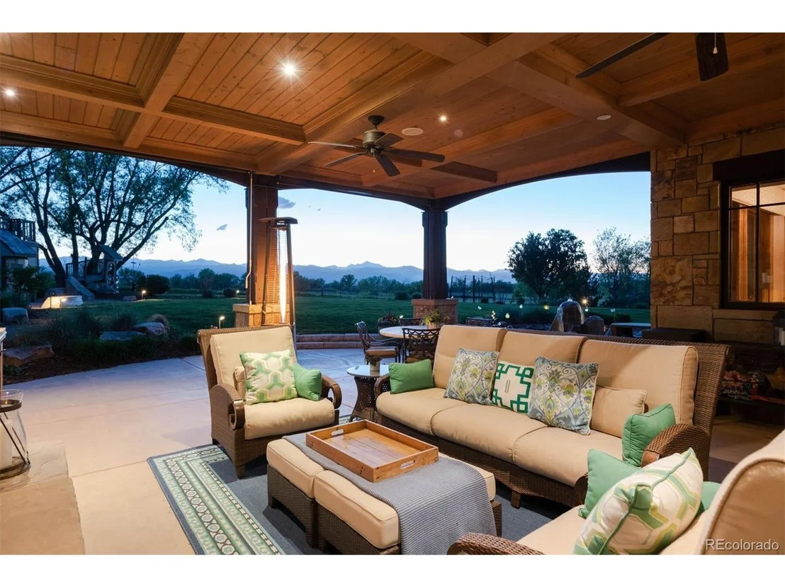 Photo of 8932 Mountain View Ln