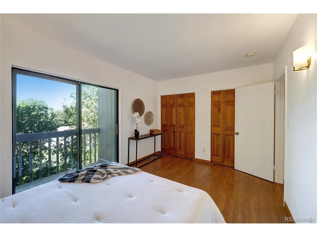 Photo of Unit B at 1325 Bear Mountain Dr