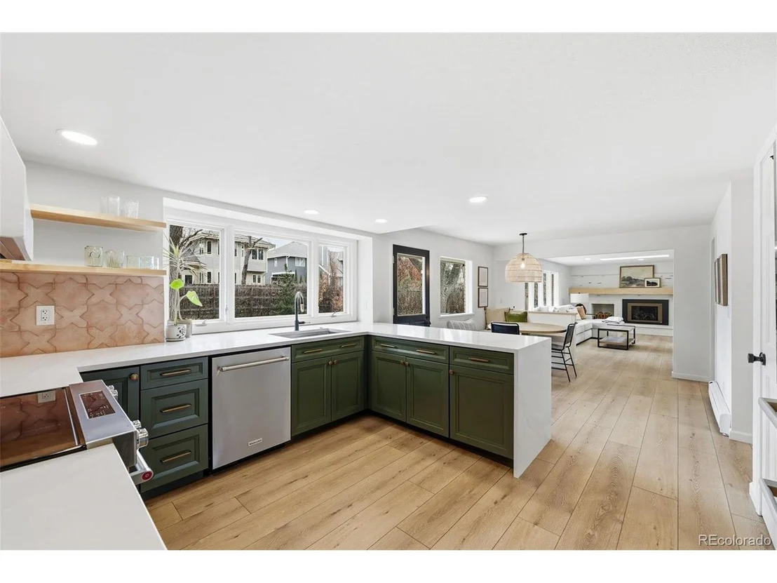 Photo of 4422 Pali Way