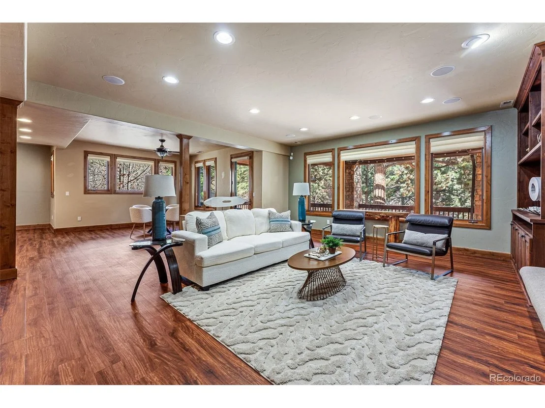 Photo of 2392 Saddleback Dr