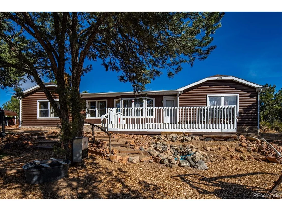 Photo of 627 Harmon Dr