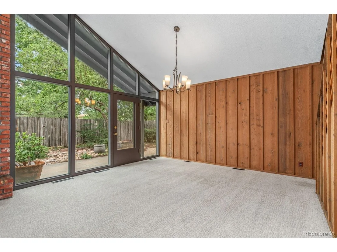 Photo of 5161 Laurel Ave
