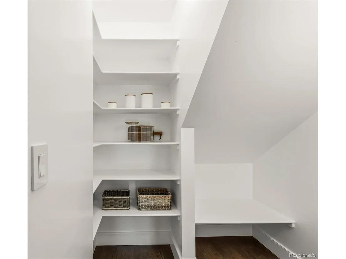 Photo of 3321 Bryant St