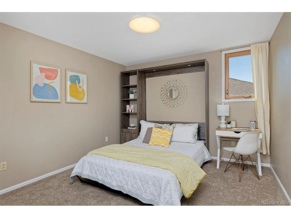 Photo of 1175 Oakhurst Dr