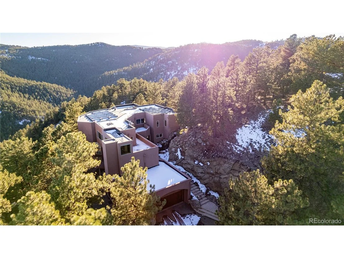 Photo of 1077 Carriage Hills Dr