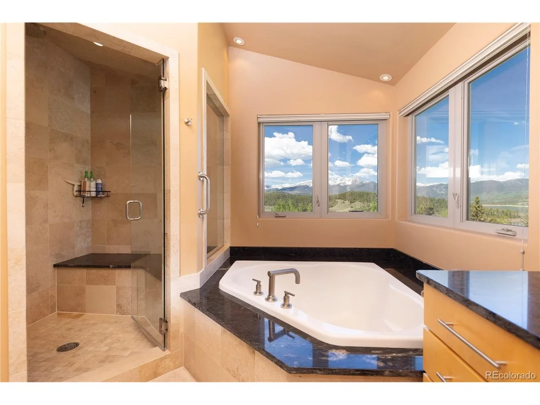 Photo of 354 Ensign Dr